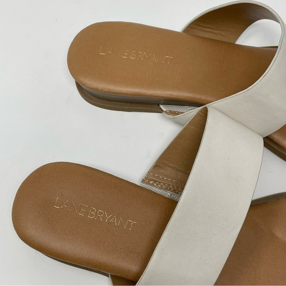 🔻LAST CHANCE🔻 LANE BRYANT Metallic White Double Strap Sandals in 10W - Picture 2 of 6